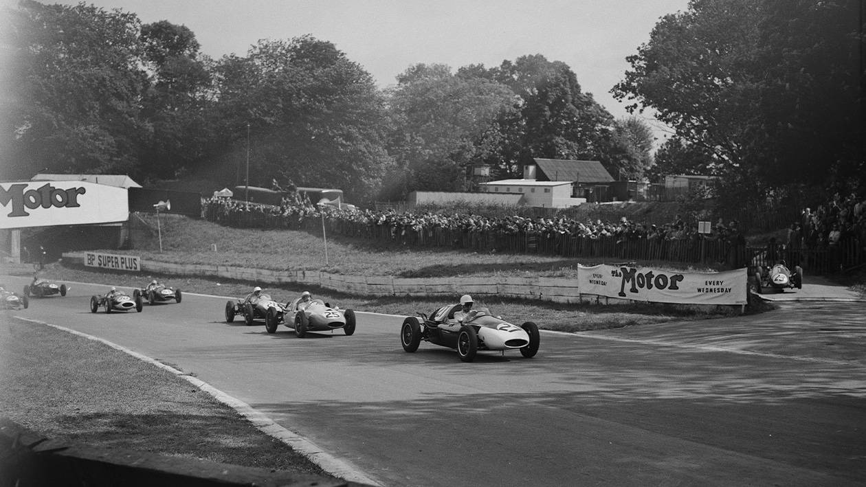 Roy Salvadori leads George wisken in the 1959 London Trophy at Crystal Palace