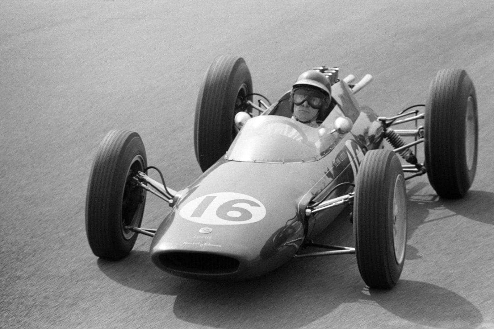 Jim Clark took his debut win in the Lotus 25