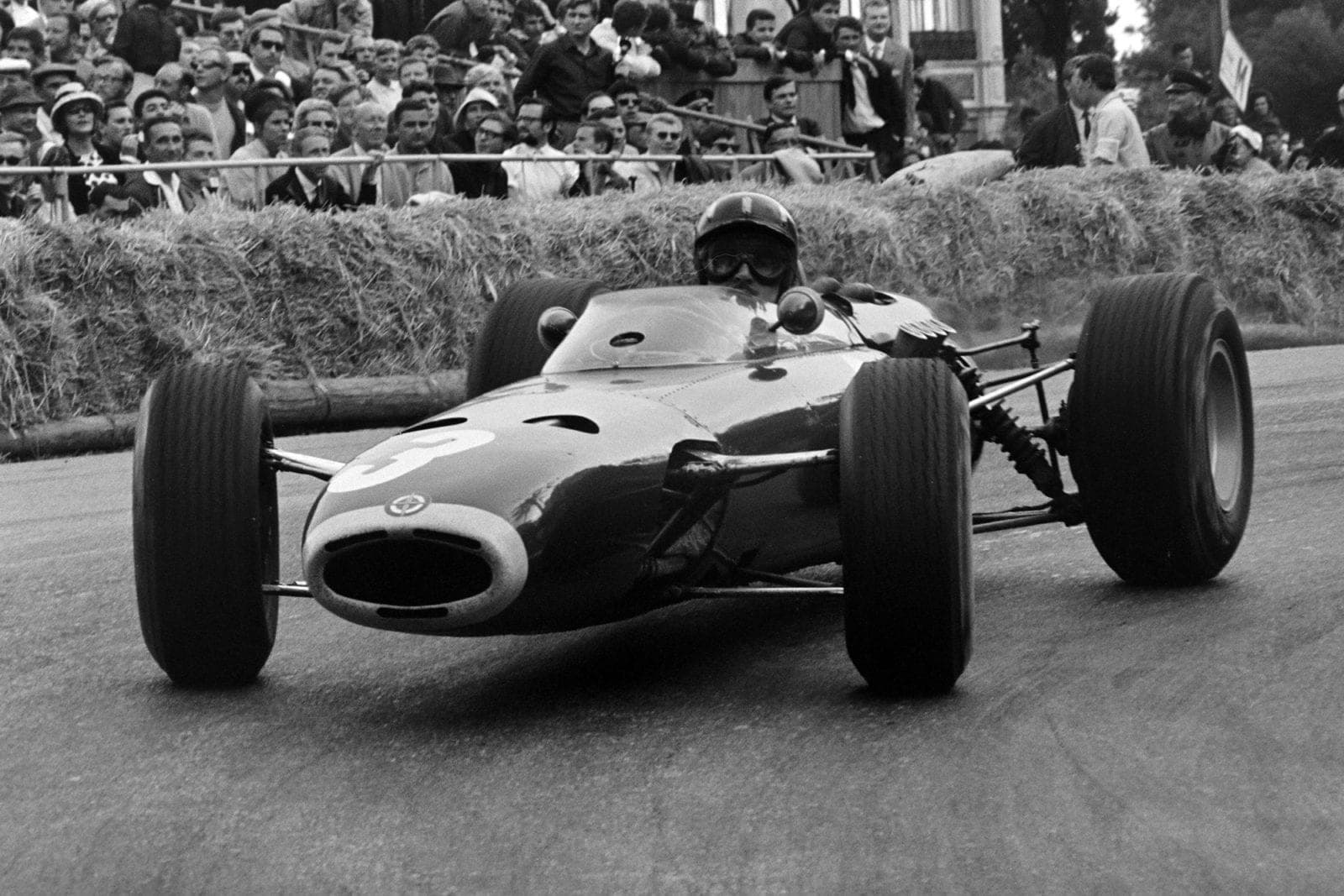 Graham Hill, BRM P261.