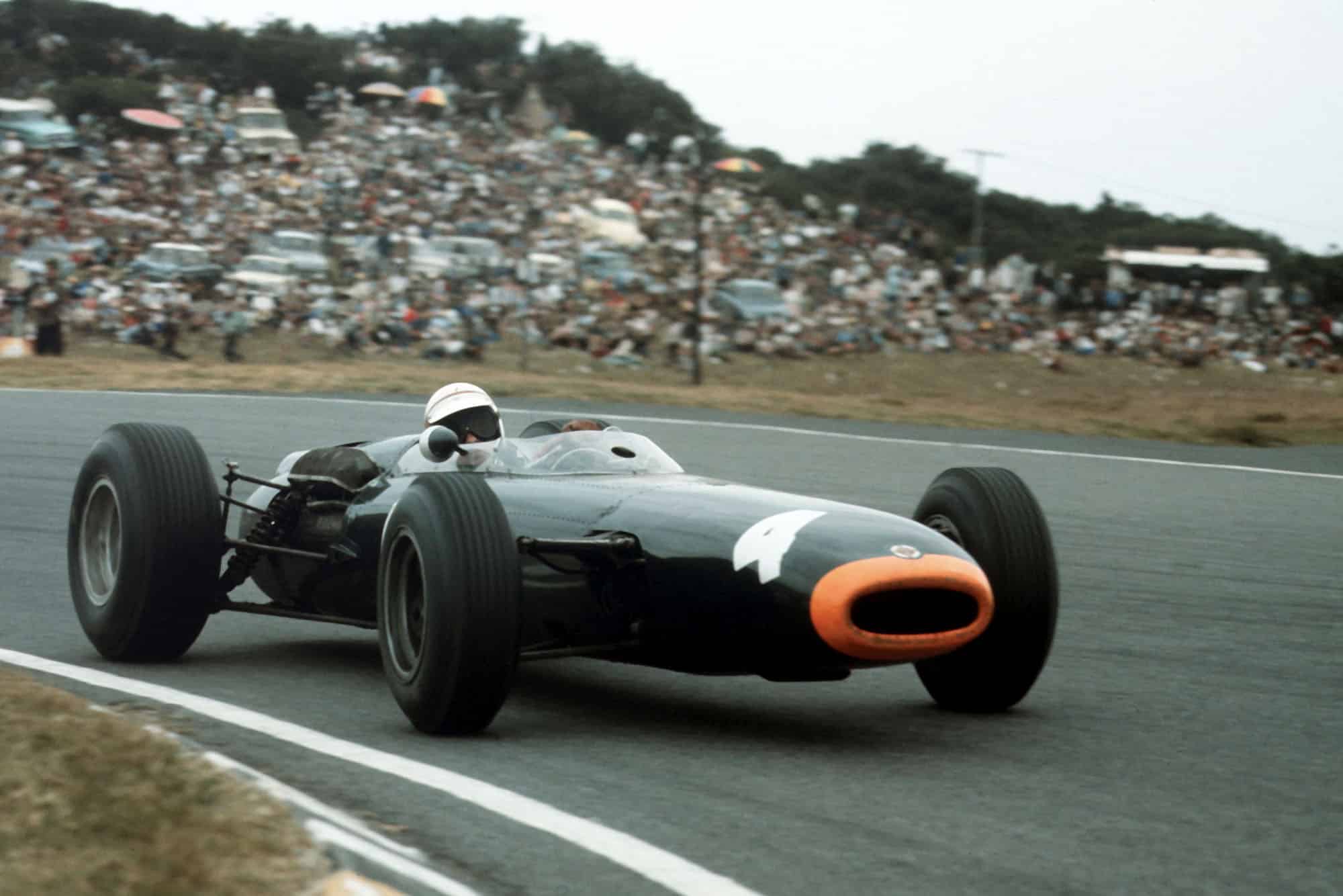 Jackie Stewart (BRM P261).