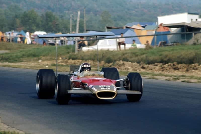 Jackie Oliver in his Lotus at the 1968 Canadian Grand Prix.