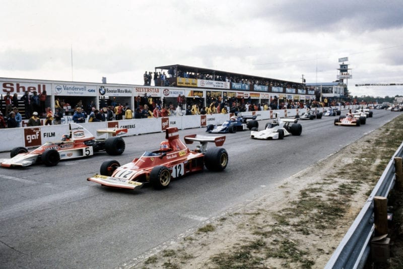 The cars speed off the grid at the 1974 Canadian Grand Prix, Mosport.