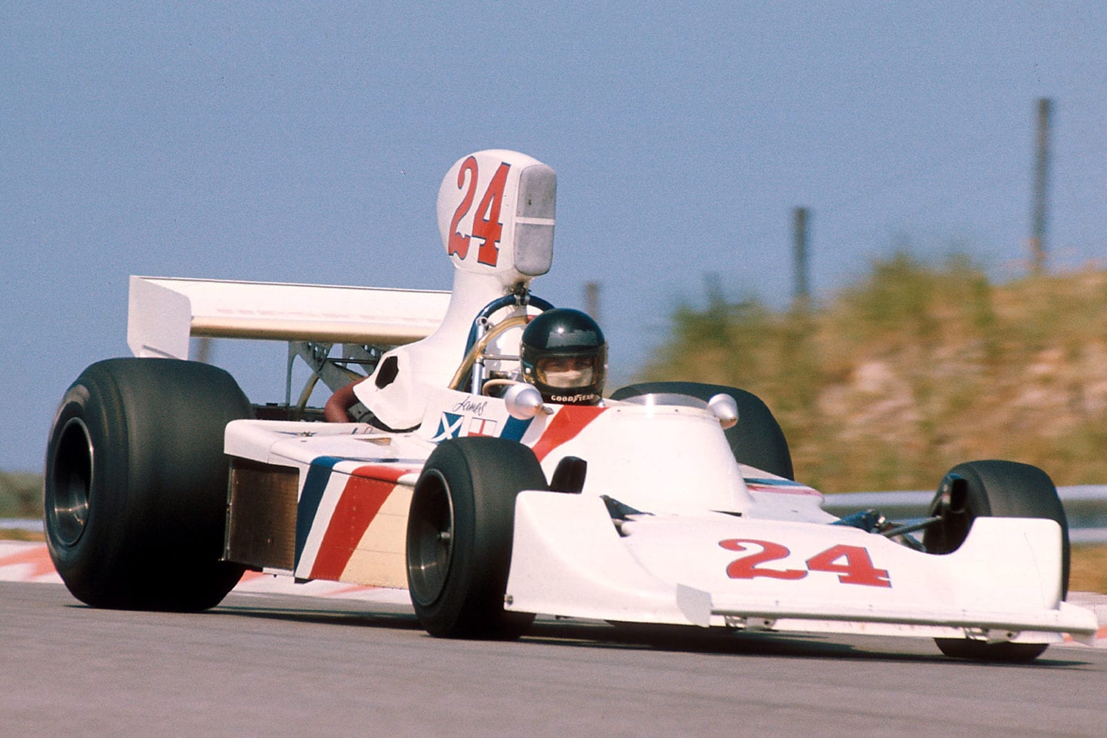 James Hunt (Hesketh) driving at the 1975 Dutch Grand Prix, Zandvoort.