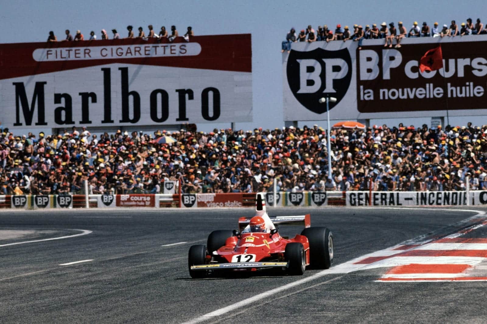 Niki Lauda (Ferrari) rounds the last corner at the 1975 French Grand Prix, Paul Ricard.