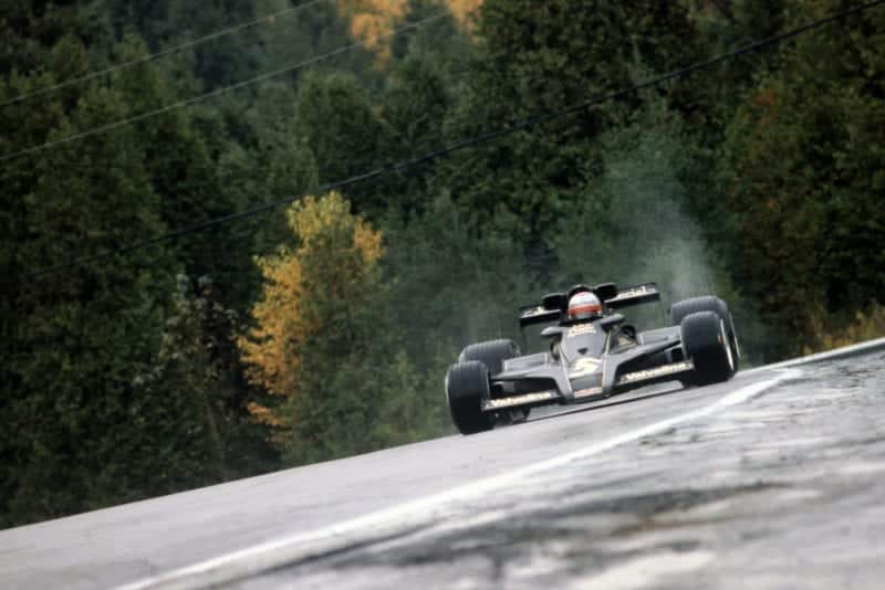 Mario Andretti (Lotus) at the 1977 Canadian Grand Prix, Mosport Park.