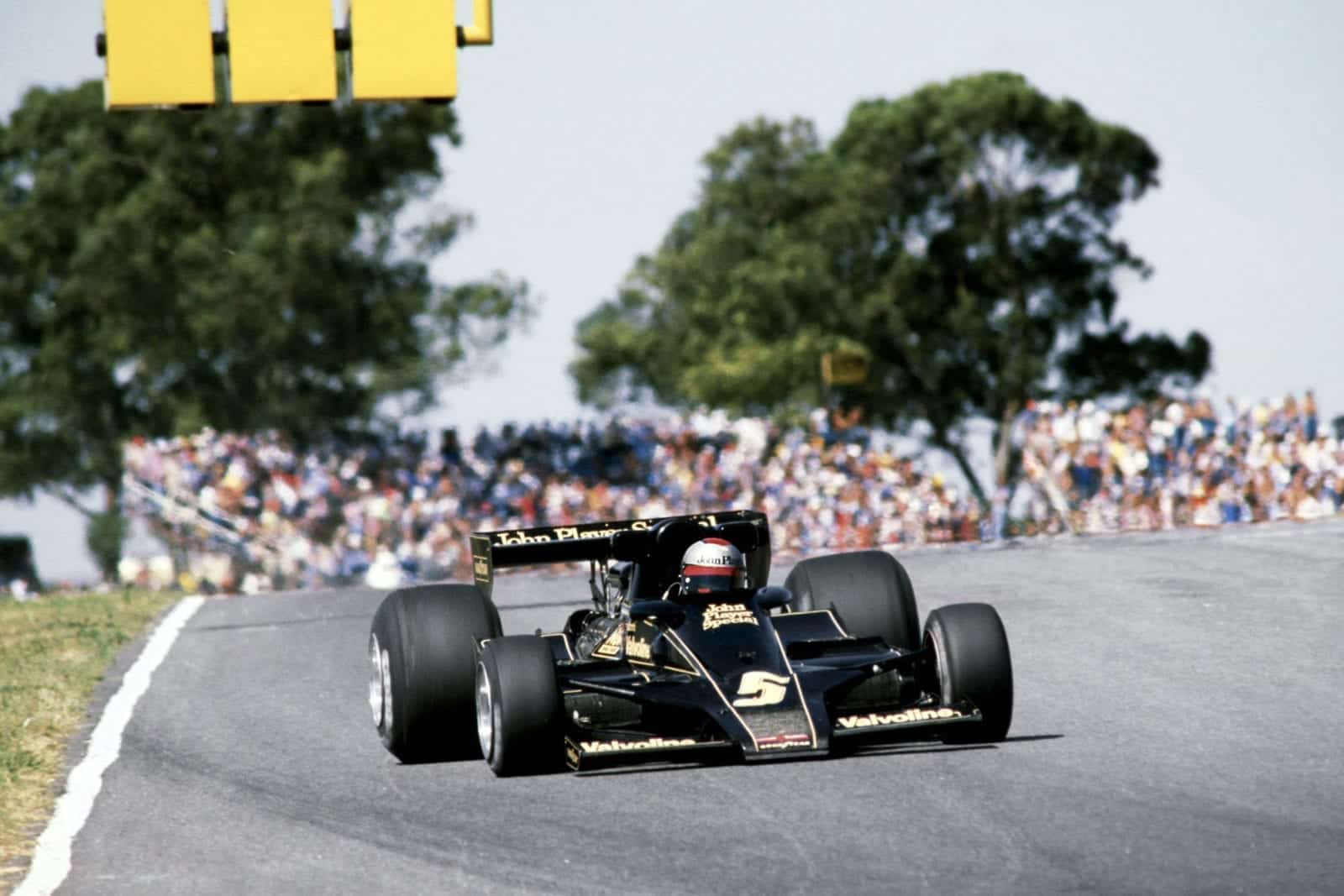 Mario Andretti (Lotus) at the 1978 Argentine Grand Prix, Buenos Aires.
