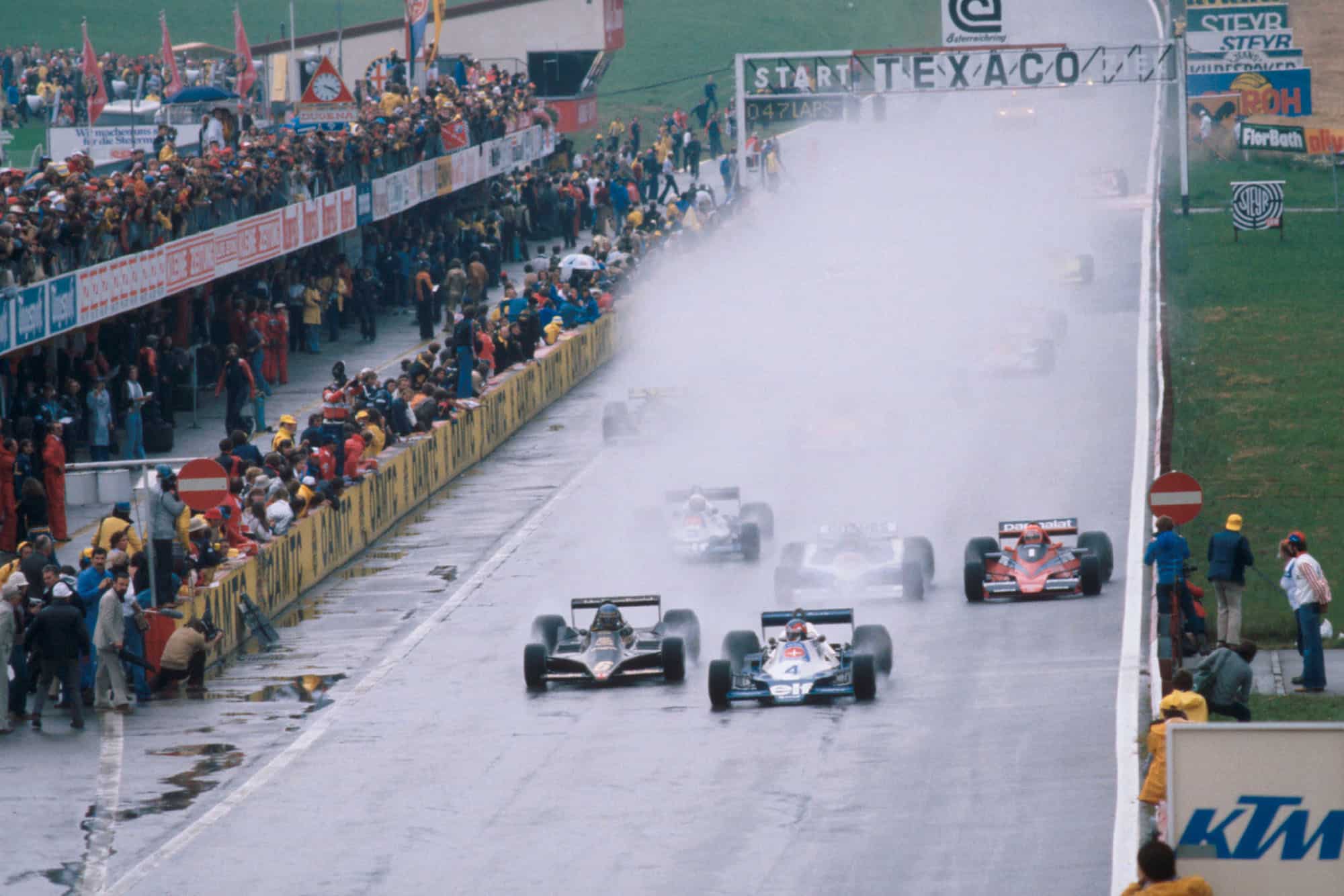 Ronnie Peterson (Lotus, left) Patrick Depailler (Tyrrell, right) at the 1978 Austrian Grand Prix, Österreichring.