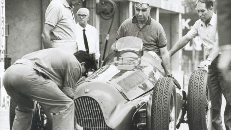 2 Juan Manuel Fangio 1951 Spanish GP Alfa Romeo