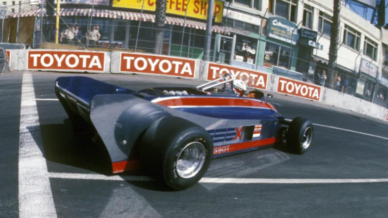 3 1981 Long Beach GP Lotus 88 De Angelis