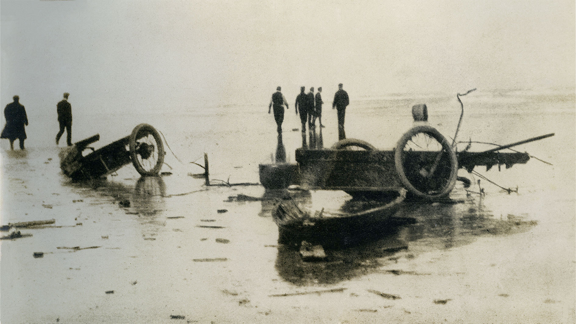 6 Stanley Steamer driven by Louis S. Ross