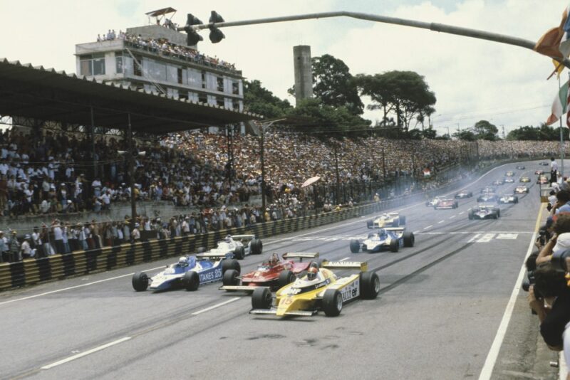 Jean-Pierre Jabouille, (Renault RE20) leads Didier Pironi, (Ligier JS11/15-Ford), Gilles Villeneuve, (Ferrari 312T5), Carlos Reutemann, (Williams FW07B-Ford), Jacques Laffite, (Ligier JS11/15-Ford), Rene Arnoux, (Renault RE20) and Elio de Angelis, (Lotus 81-Ford) at the start, action.