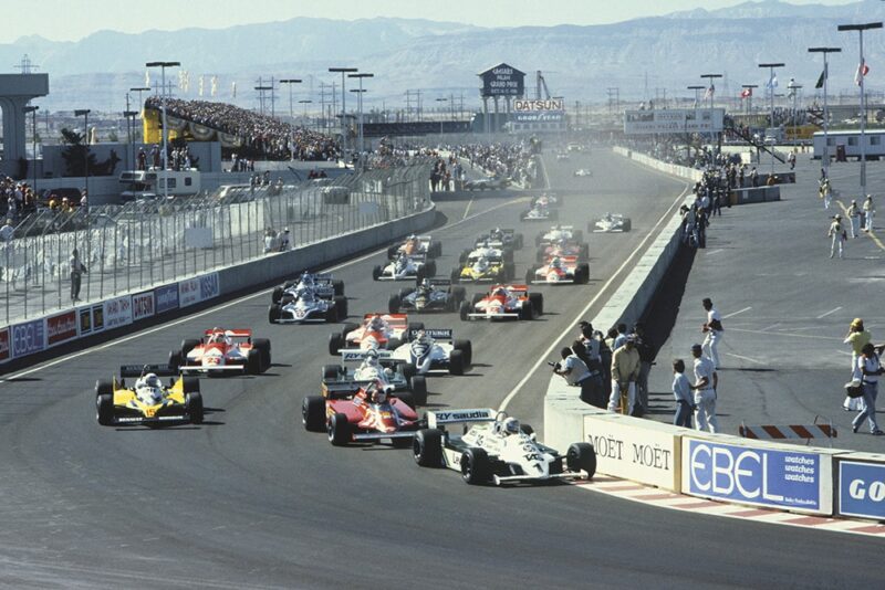 Alan Jones (Williams FW07C-Ford Cosworth) leads Gilles Villeneuve (Ferrari 126CK), Alain Prost (Renault RE30), Carlos Reutemann (Williams FW07C-Ford Cosworth), Nelson Piquet (Brabham BT49C-Ford Cosworth), Bruno Giacomelli (Alfa Romeo 179C), John Watson (McLaren MP4/1-Ford Cosworth), Mario Andretti (Alfa Romeo 179C), Jacques Laffite (Ligier JS17-Matra), Nigel Mansell (Lotus 87-Ford Cosworth), Patrick Tambay (Ligier JS17-Matra), Andrea de Cesaris (McLaren MP4/1-Ford Cosworth), Rene Arnoux (Renault RE30) and Hector Rebaque (Brabham BT49C-Ford Cosworth) at the start.