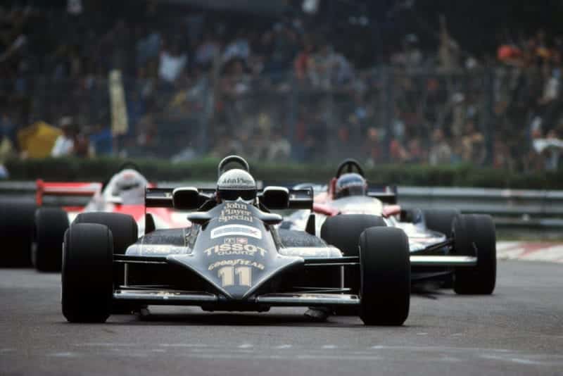 Elio di Angelis in his Lotus 87.