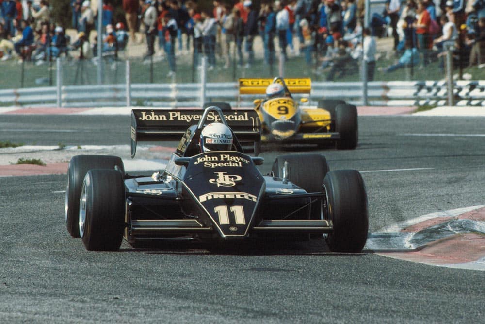 The Lotus of Elio de Angelis, leads the ATS of Manfred Winkelhock.