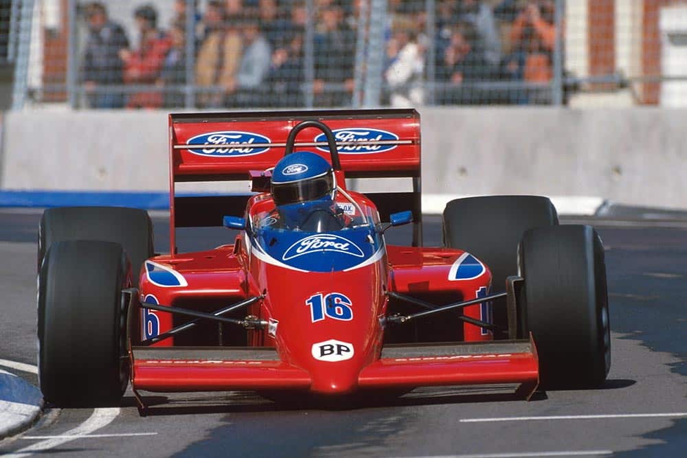 Patrick Tambay in his Lola THL2.