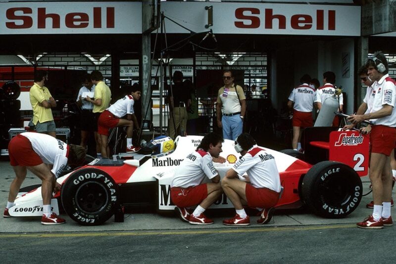 Keke Rosberg's McLaren MP4/2C in the pit garage.