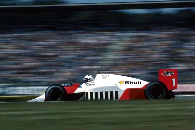 Alain Prost (McLaren MP4/2C) in 6th place but ran out of fuel.
