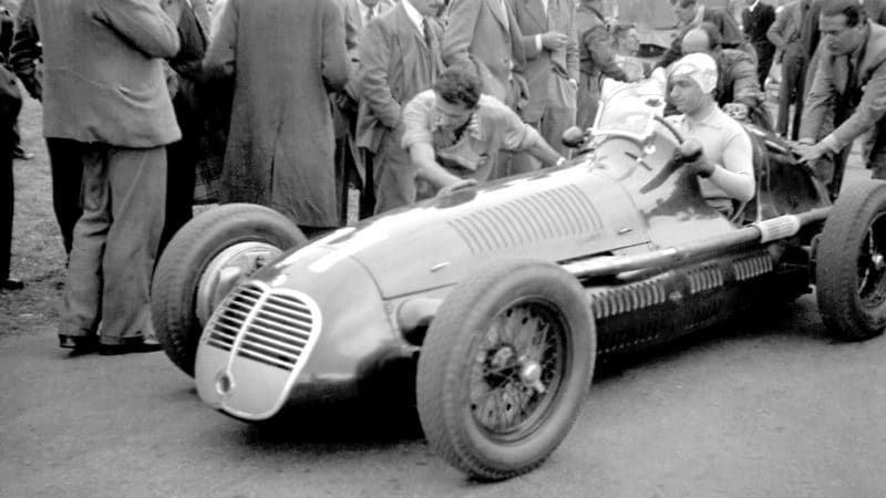Alberto-Ascari-at-the-1948-British-GP