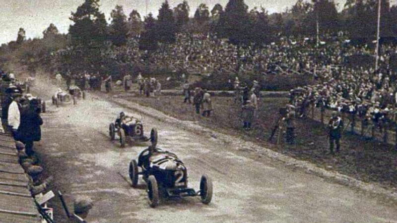 Alberto Ascari leads Giuseppe Campari in the 1925 Belgian Grand Prix at Spa
