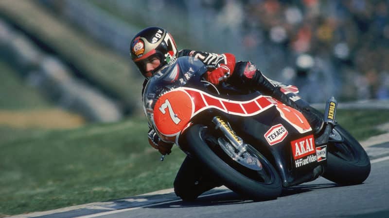 Barry Sheene rides a 500cc Yamaha in 1980
