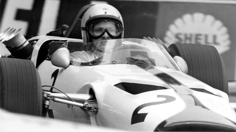 Bruce-McLaren-driving-at-the-1966-Monaco-GP