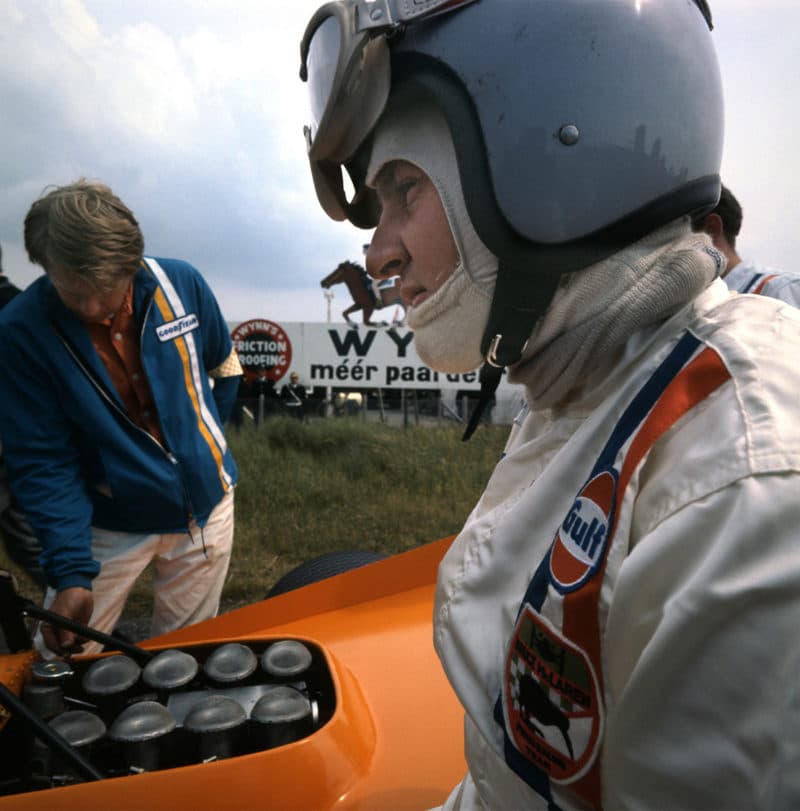 Bruce McLaren in the grid at Zandvoort for the 1968 Dutch Grand Prix