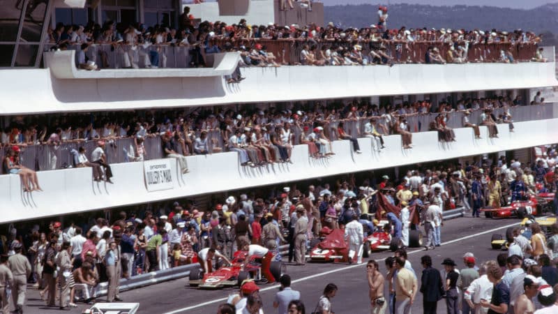 Busy Paul Ricard pitlane at the 1971 French Grand Prix