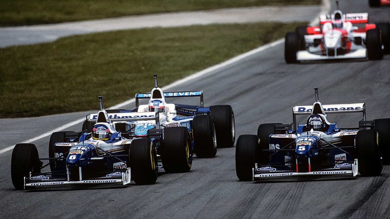 Damon Hill and Jacques Villeneuve side by side at the start of the 1996 Canadian Grand Prix