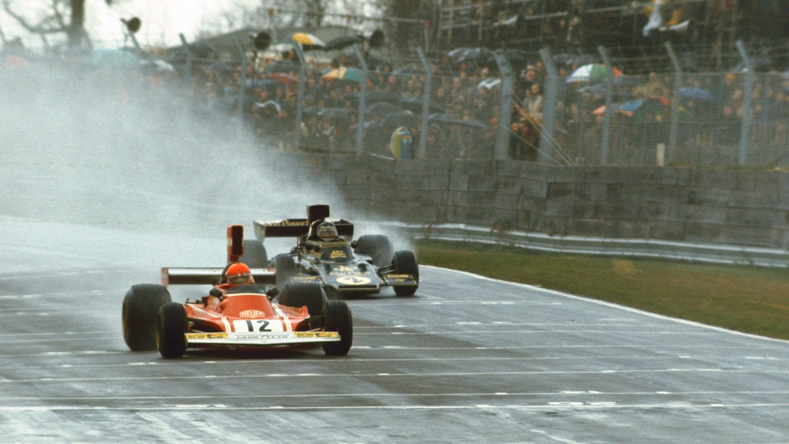 Jacky Ickx follows Nicki Lauda in the 1974 Race of Champions