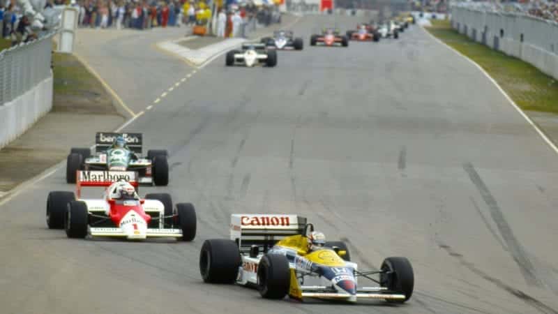 Nigel Mansell leads Alain Prost at Adelaide during the 1986 Australian Grand Prix