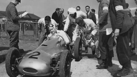 500-c.c. cars compete in first car races at Brands Hatch