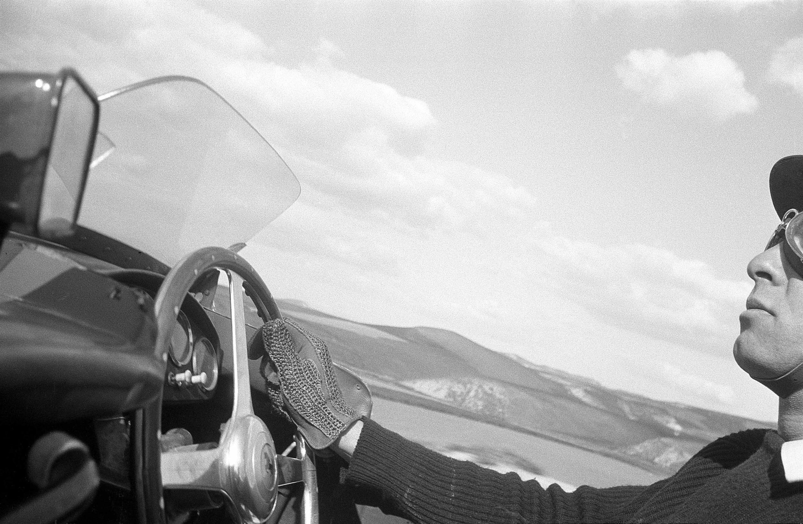British racing driver Peter Collins at the wheel of the 3.5 litre Ferrari Monza Type 857S during the Giro di Sicilia, Sicily, which he won, 8th April 1956. (Photo by Klemantaski Collection/Getty Images)