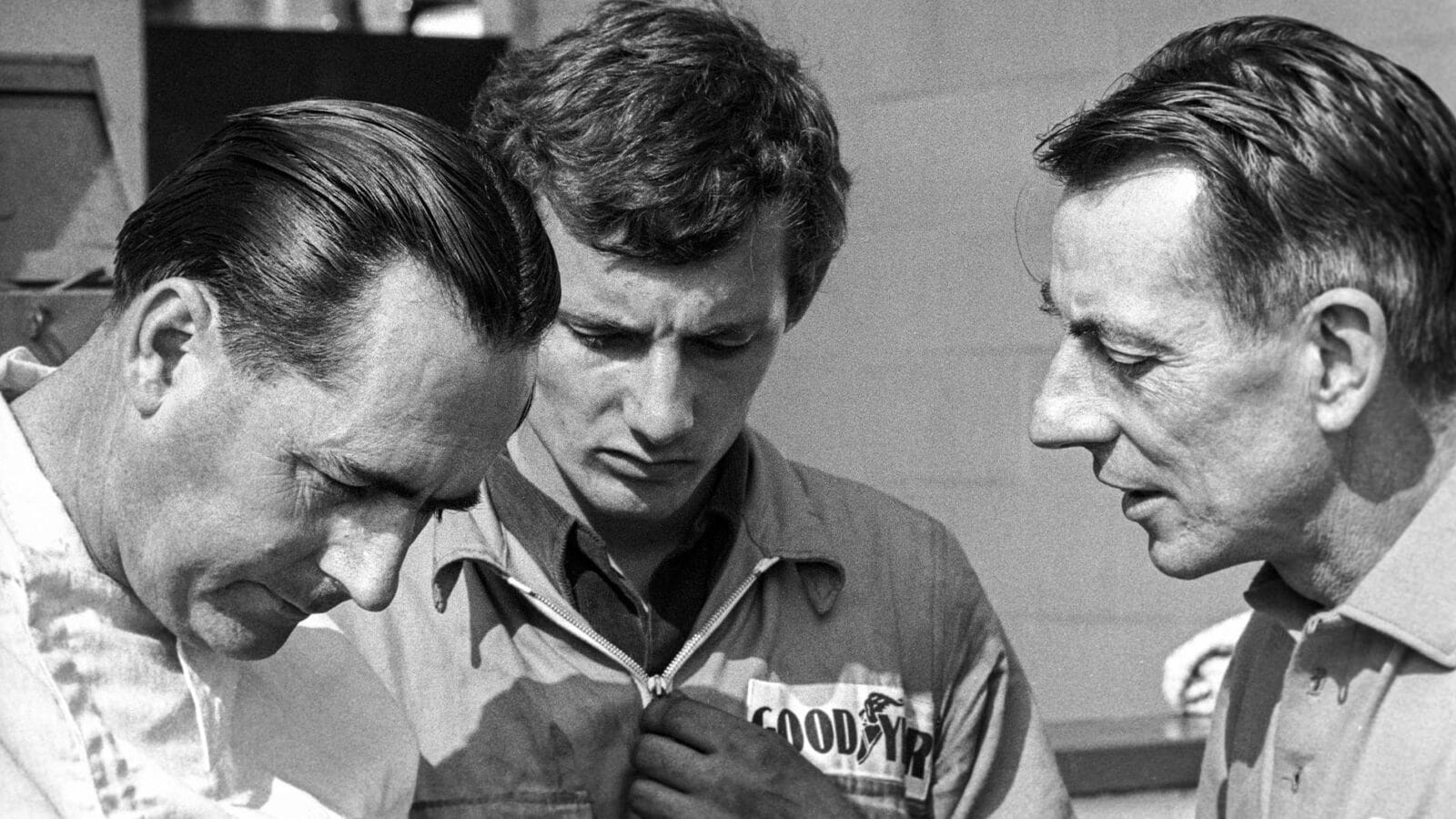 Jack Brabham, Ron Dennis, Ron Tauranac, Grand Prix of Canada, Circuit Mont-Tremblant, 22 September 1968. (Photo by Bernard Cahier/Getty Images)