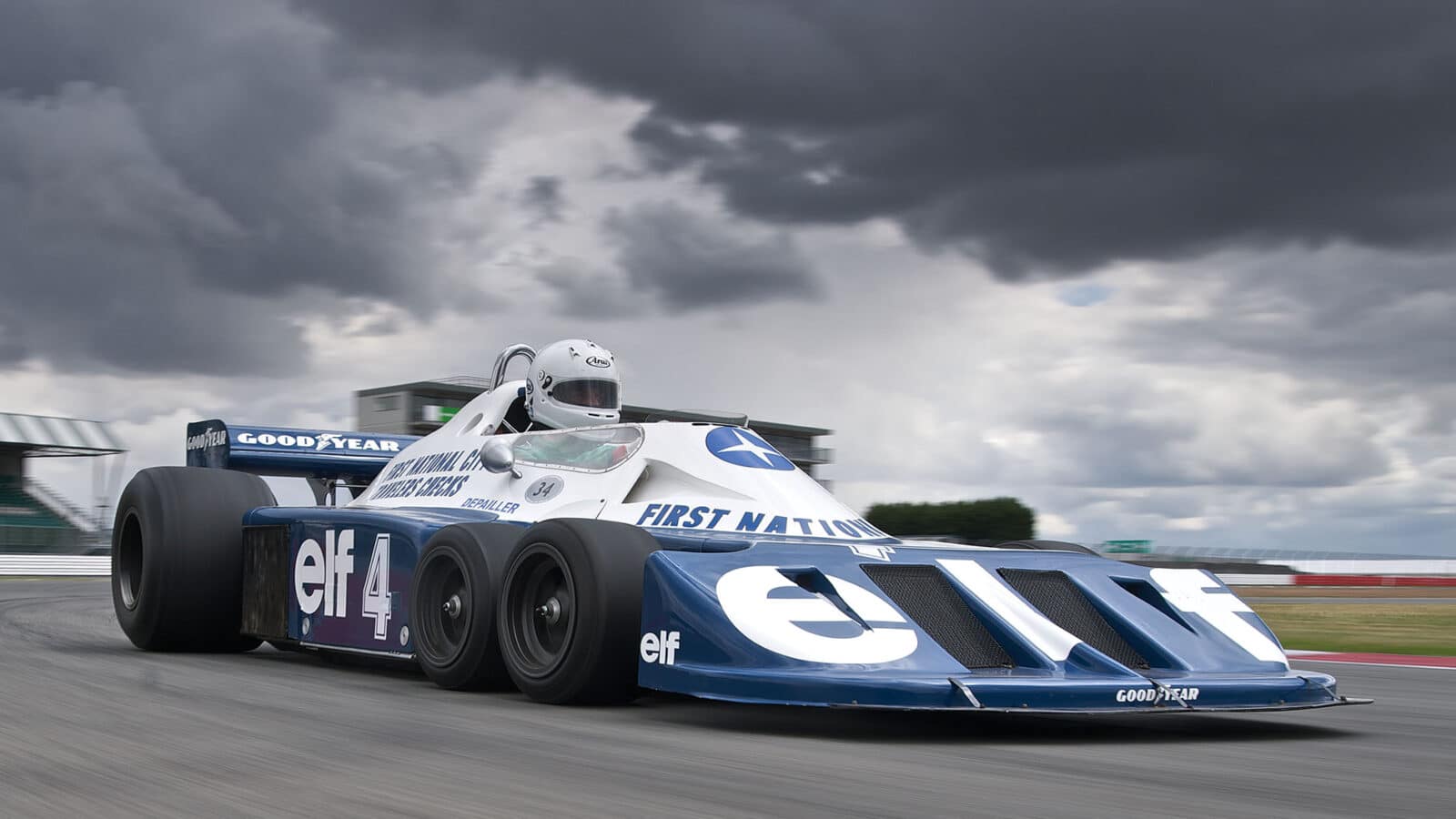 Tyrrell P34:2 track test