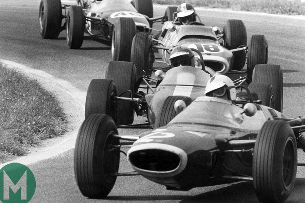 Dickie Attwood, Lola T61-Cosworth, leads Mike Spence, Lotus 44-Cosworth, Jean-Pierre Beltoise, Matra MS5-Cosworth and Eric Offenstadt, Lola T60-BRM. REIMS F2 1966