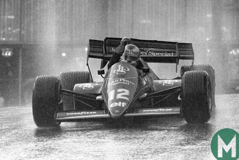 Nigel Mansell drives his damaged Lotus back to the pits at 1984 Monaco Grand Prix