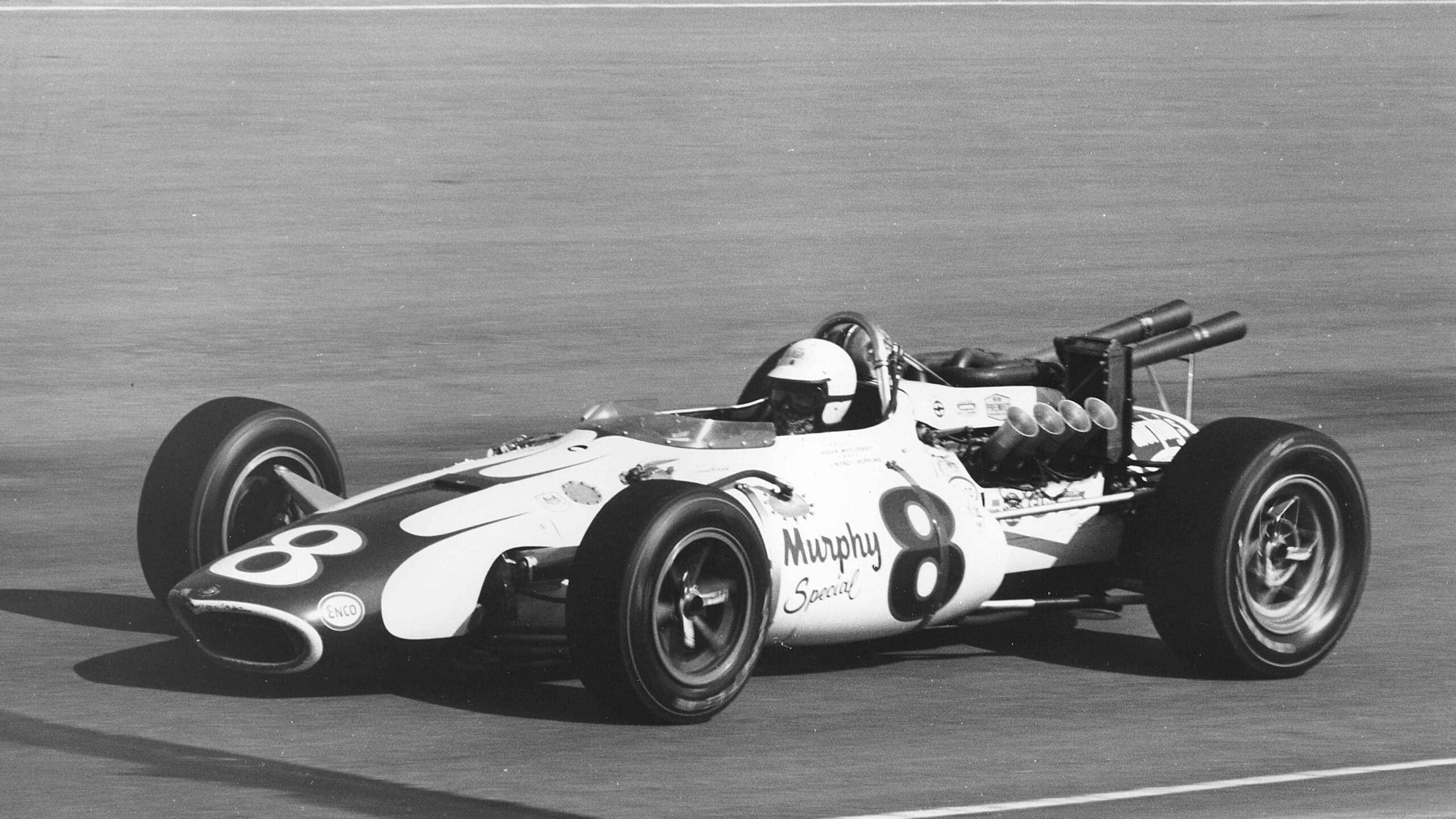 Roger-McCluskey-behind-the-wheel-of-Lindsey-Hopkins-Murphy-Special