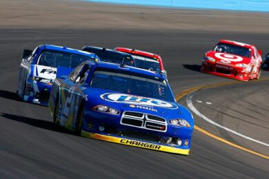 Keselowski takes Sprint Cup lead