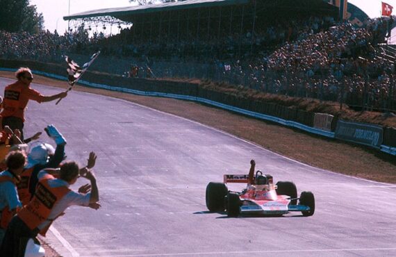 Your pictures and mementos from Brands ’76