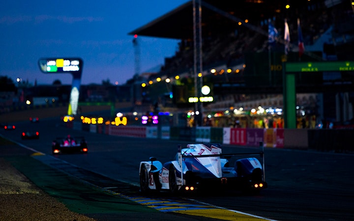 Toyota vs Nissan at Le Mans