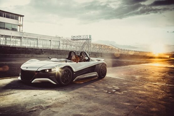 F1 driver to give VUHL public debut