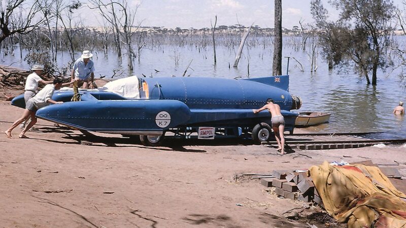 4 Donald Campbell at Lake Dumbleyung with Bluebird