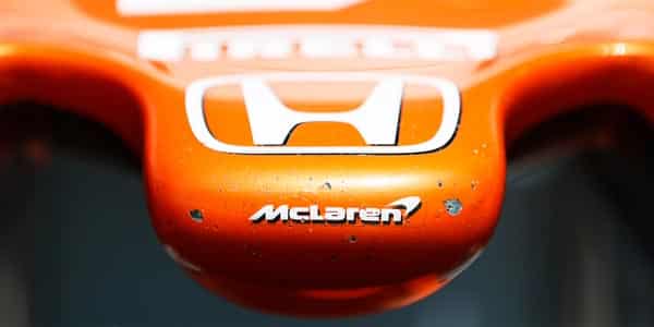McLaren confirms Renault switch