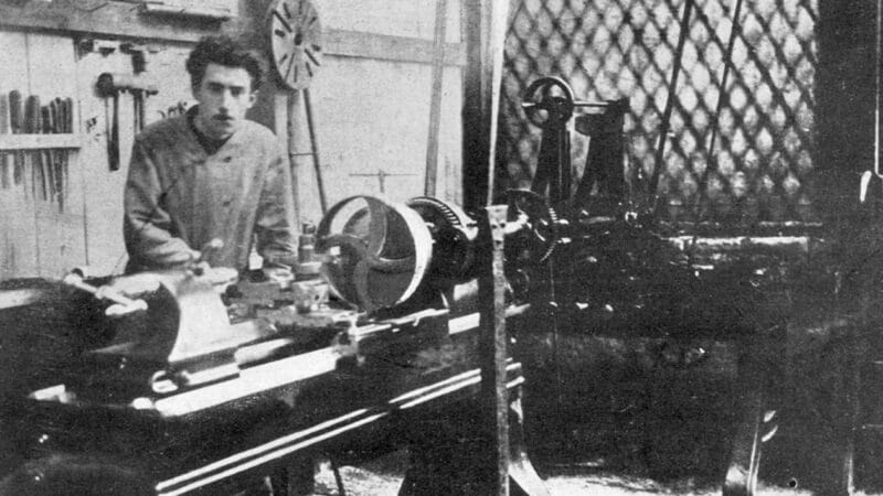 Louis Renault works on his first car