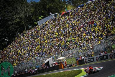 26 days to save Jorge Lorenzo