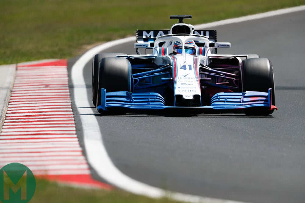 Williams tests the revised front wing