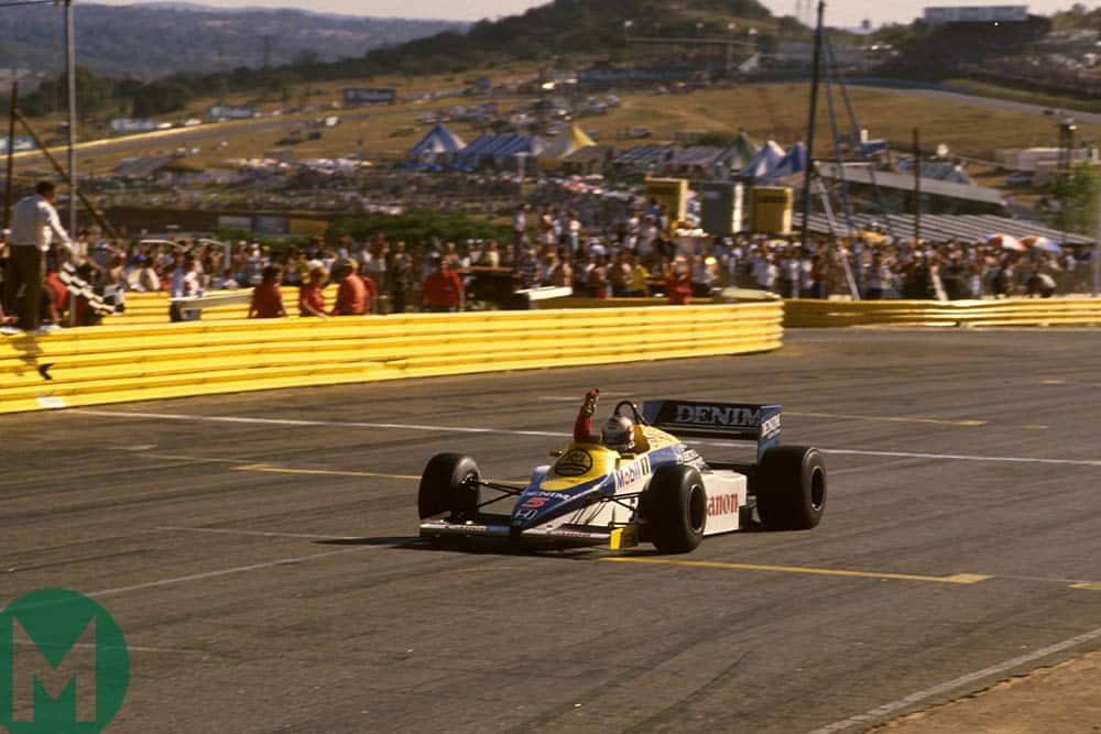 Nigel Mansell wins the 1985 South African Grand Prix