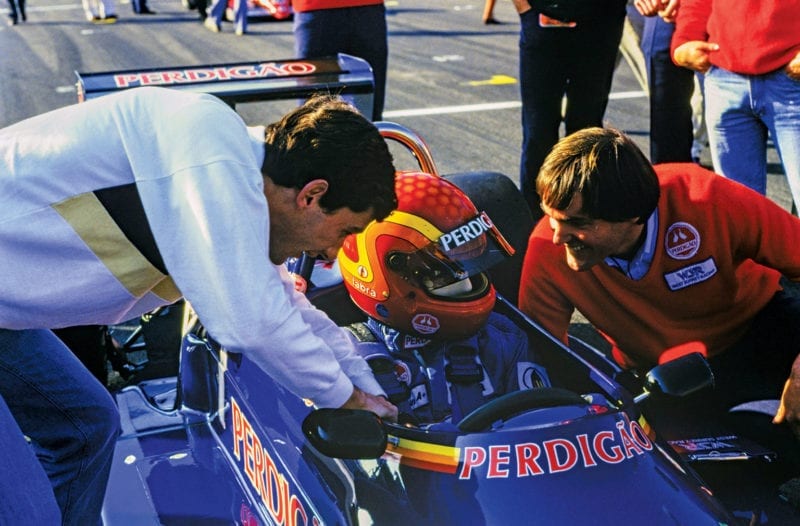 DB_29-F3-Gugelmin-1985-Senna-and-DB-leaning-in