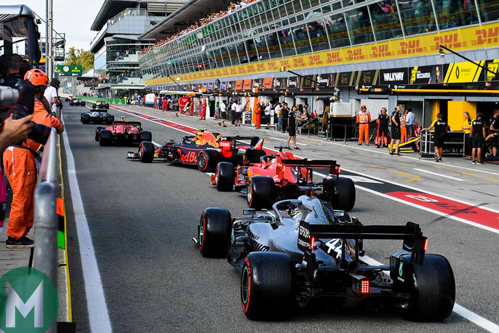 All the drivers leave the pit lane at once during the final minutes of Q3 at the 2019 Italian Grand Prix
