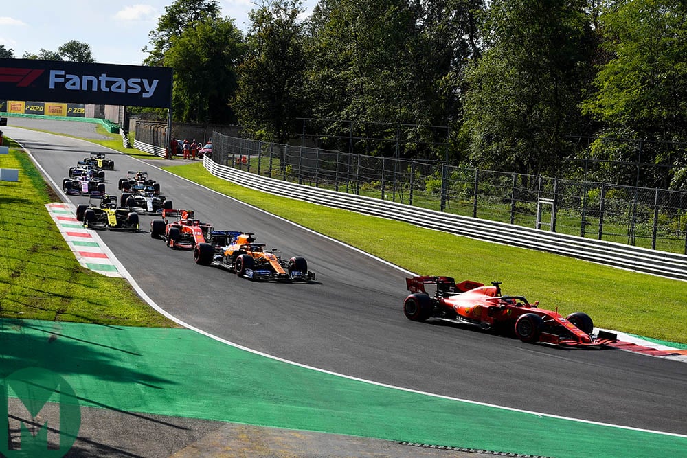 Cars bunched up as they all try and secure a tow during the Q3 qualifying session at the 2019 Italian Grand Prix